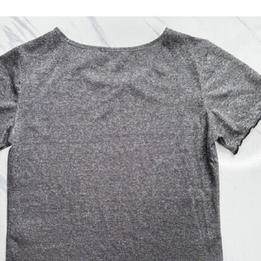Women's Heather Gray Short Sleeve Top - Picture 5 of 8